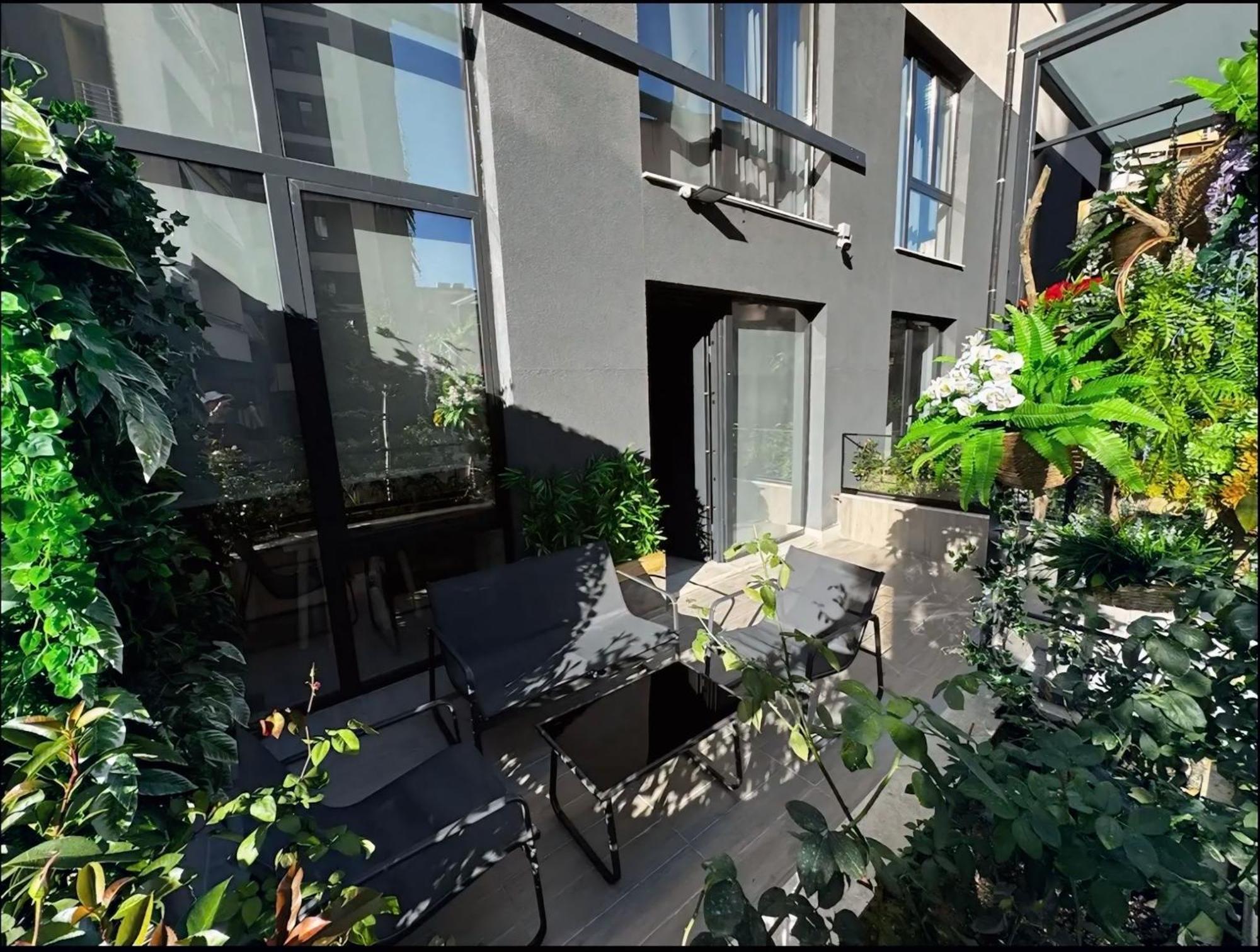 Modern Glam Duplex Tirana