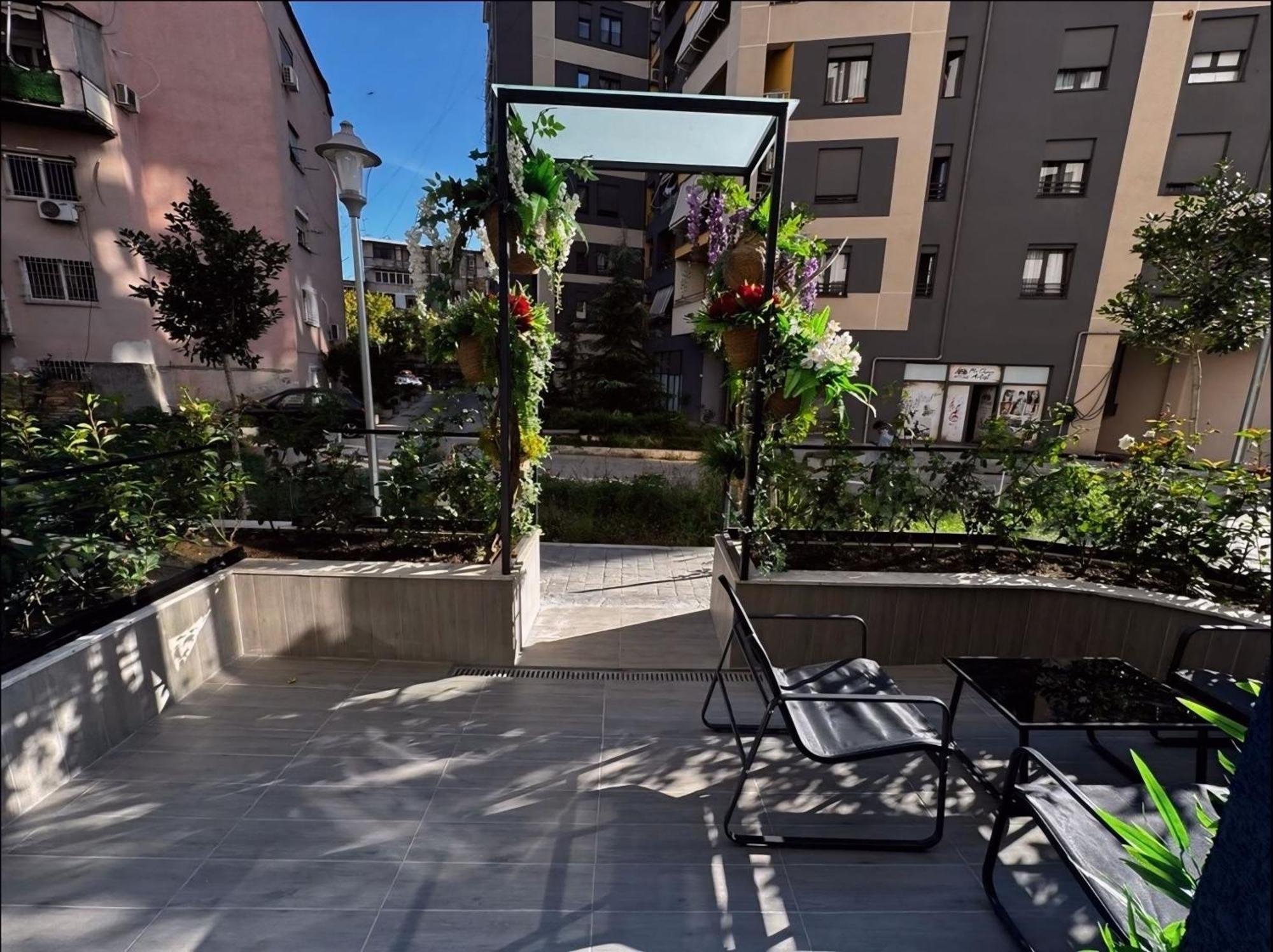 Modern Glam Duplex Appartamento Tirana